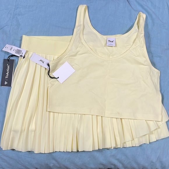 TNA Other - NWT TNA tennis skirt and cropped tank set size L